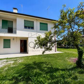 Bifamiliare in vendita a Casier (Treviso)