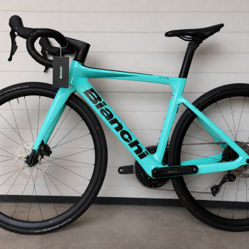 VENDO BIANCHI OLTRE RACE - NUOVA - 47