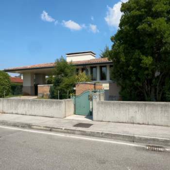 Villa in vendita a Vittorio Veneto (Treviso)