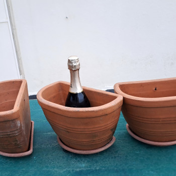 3 vasi terracotta semicircolari 30 cm e sottovasi.