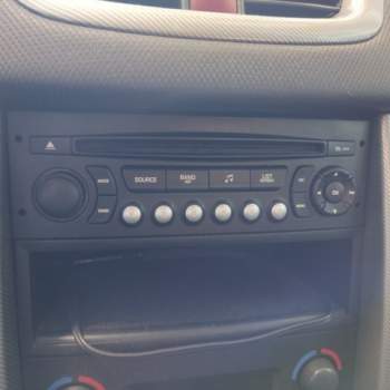 Autoradio PEUGEOT 207  del 2007
