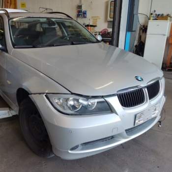 Ricambi BMW 320D E91 1995cc TD  del 2007