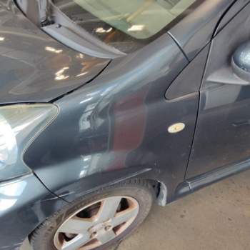 Parafango sinistro TOYOTA AYGO  del 2005