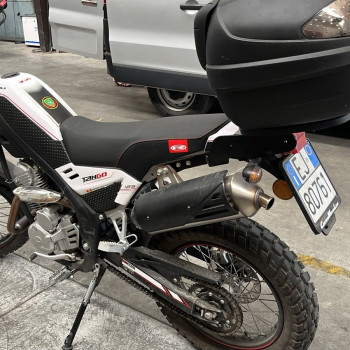 Vendo moto Rieju Tango 125,
