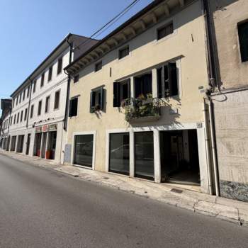 Negozio in affitto a Vittorio Veneto (Treviso)