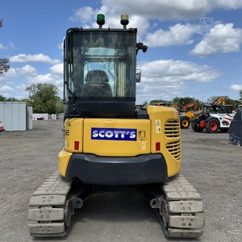 2017 Komatsu PC55MR-3