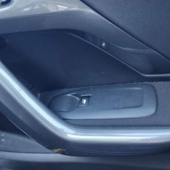 Comando vetri ant dx PEUGEOT 2008  del 2018