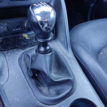 Leva cambio HYUNDAI IX35 4X4  . 1995cc D 2014