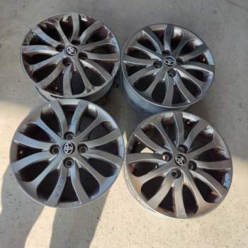 4 cerchi in lega TOYOTA YARIS  del 2016