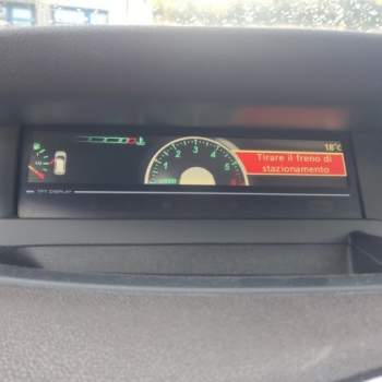 Quadro strum RENAULT SCENIC X-MOD 1461cc D 2010