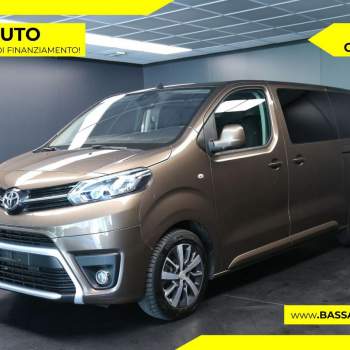 TOYOTA Proace Verso