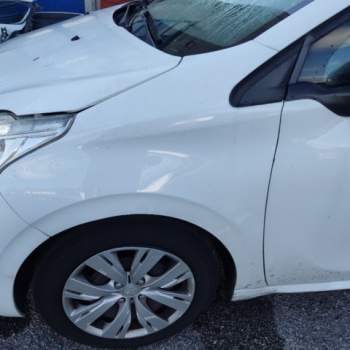 Parafango sinistro PEUGEOT 208  del 2012