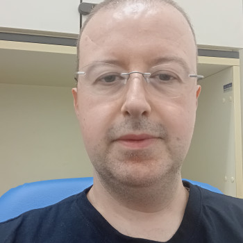 Uomo 45 anni cerca anima gemella