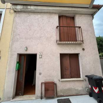 Casa a schiera in vendita a Vittorio Veneto (Treviso)