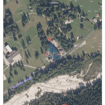 Terreno in vendita a Auronzo di Cadore (Belluno)
