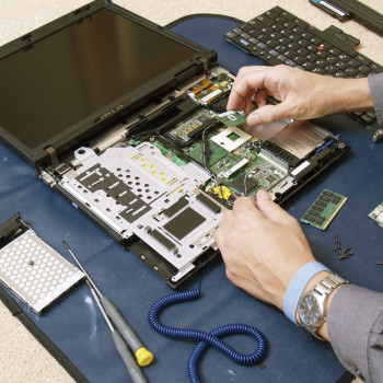 assistenza e riparazioni informatiche (hardware e software)