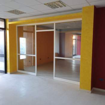 Negozio in vendita a Caldogno (Vicenza)