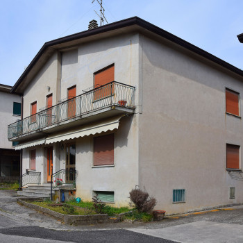 CASA BIFAMILIARE A SCOMIGO DI CONEGLIANO