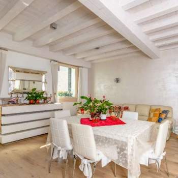 Palazzetto con terrazzo abitabile a Treviso
