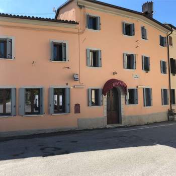 Vendiamo RISTORANTE-TRATTORIA con Abitazione a Vittorio Veneto