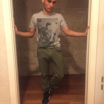Cerco ragazzo/a con cui uscire la sera 