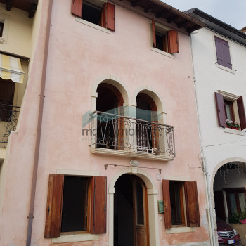 Vendita Porzione di Casa - 3 Locali - Rif. MA 1057