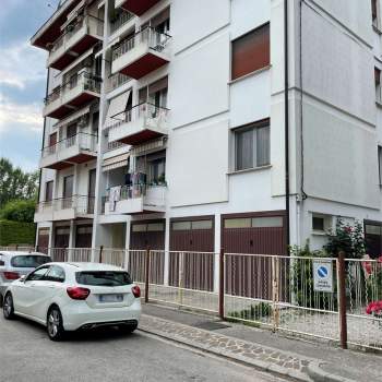 APPARTAMENTO RESTAURATO 3 CAMERE CONEGLIANO a Conegliano