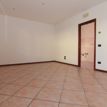 Ponzano V.to - Merlengo - Appartamento 2 Camere - Piano Terra - Ingresso Indipen
