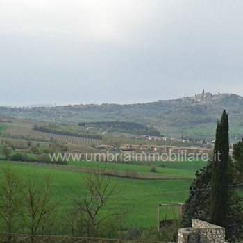 Terreno in vendita a Todi (Perugia)
