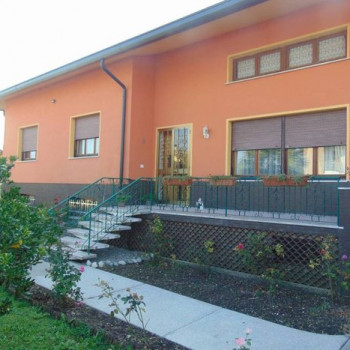 Ampia casa singola