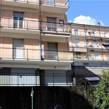 Appartamento in vendita a Campomorone (Genova)