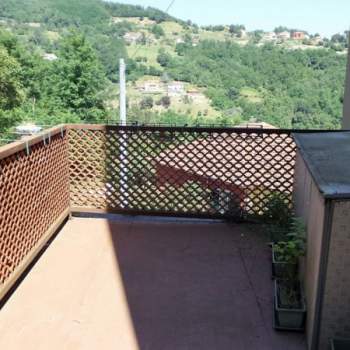 Appartamento in vendita a Campomorone (Genova)